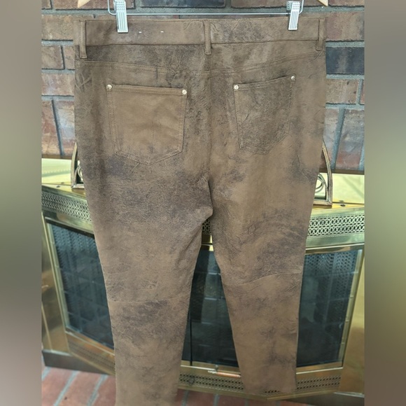 CHICOS FAUX SUEDE LEATHER BROWN COWBOY HIGH RISE SLIM LEG BOYFRIEND PANTS SZ 14P - Picture 3 of 13